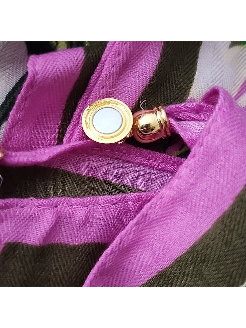 Floral Scarf - LAVENDER and Green mangetic closure SUPER SOFT - Picture 5 of 5